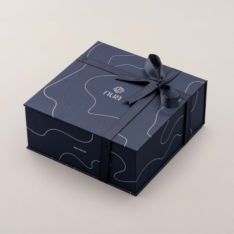 Premium Ajwa Signature Box